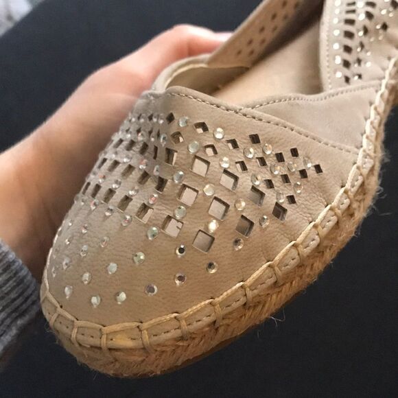 Gianni Bini leather nude flats - Picture 6 of 7